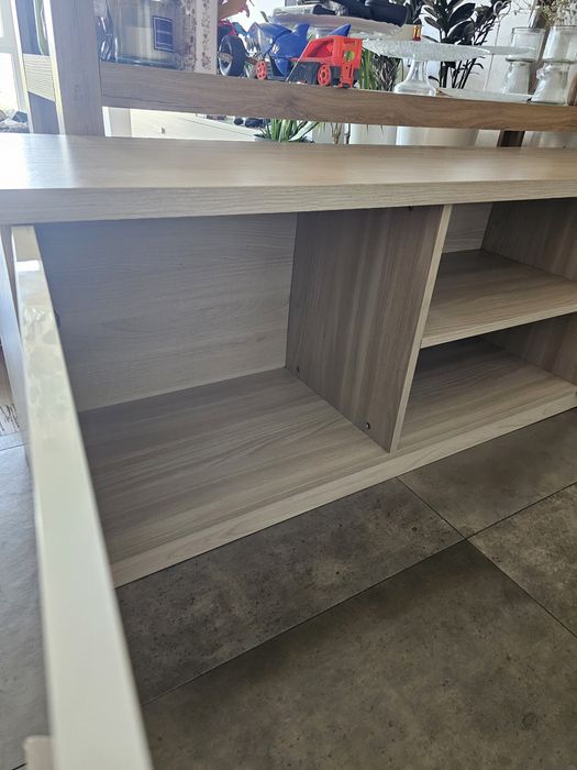 Продам тумбу под тв