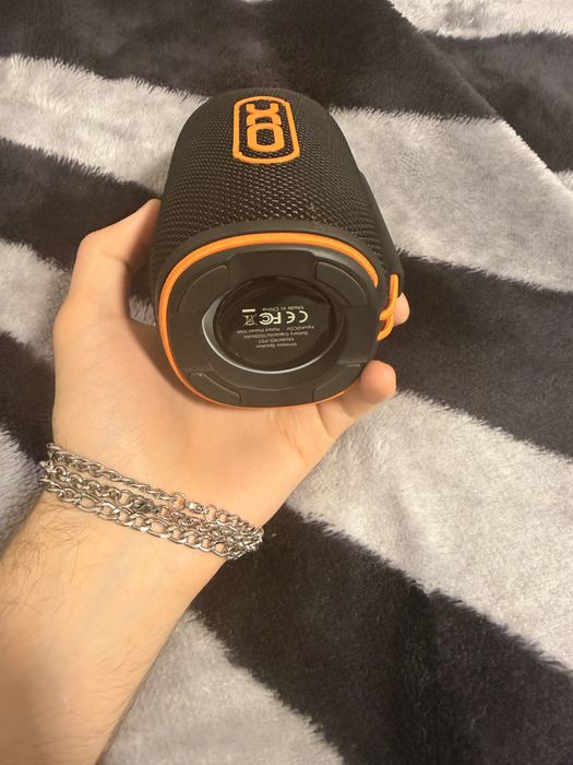 Vând Boxa portabila Wireless BT 5.3 XO F57 Pro