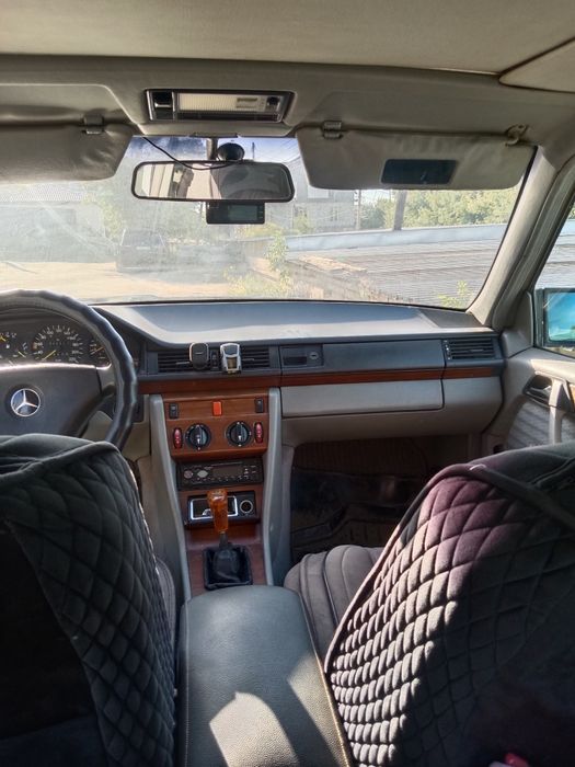 Срочно продам Мерседес 124