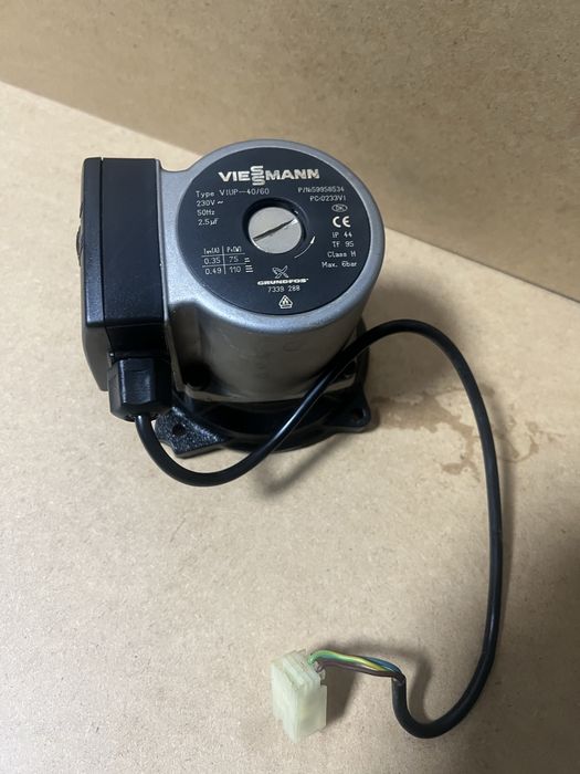 Pompa recirculara vissmann 100 in satare perfecta de fuctionare