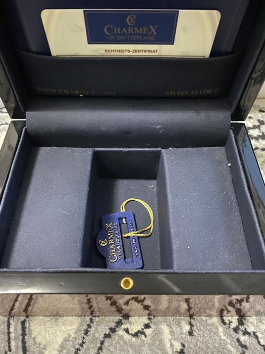 Продам часы CharmeX