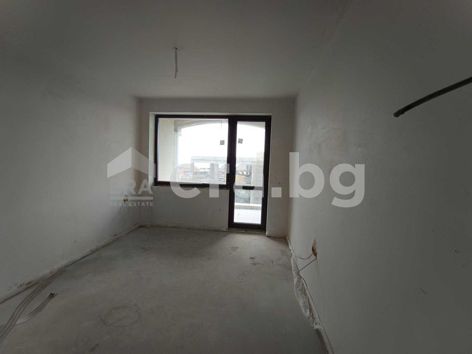 Продава се Двустаен апартамент в Варна, м-т Траката - 60 кв.м за 2167 €/кв.м - Снимка #2