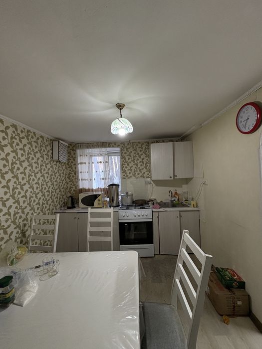 Хостел в аренду по суточно 2000