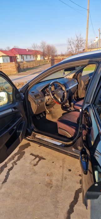 Pret 4250 € usor negociabil