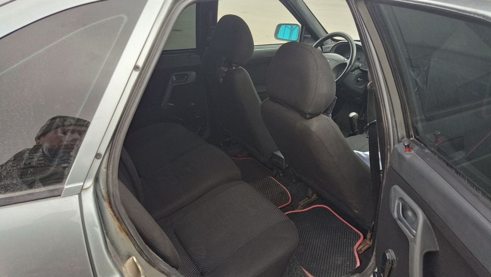 Продам машину Ваз 2112