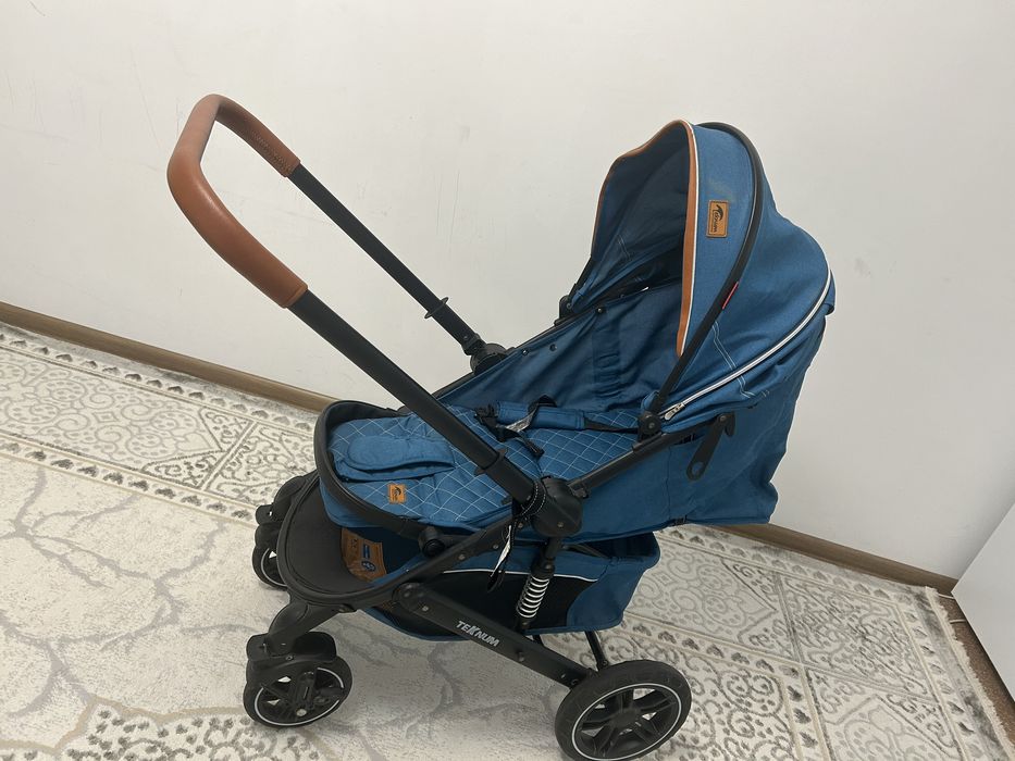 Продам коляску Teknum