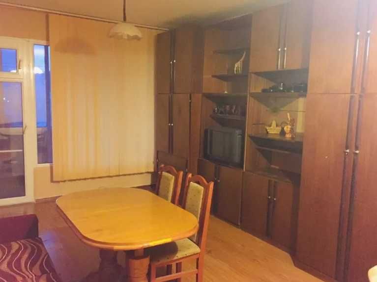 Дава се под наем Двустаен апартамент в Бургас, Промишлена зона - Юг - 68 кв.м за 110 € - Снимка #6