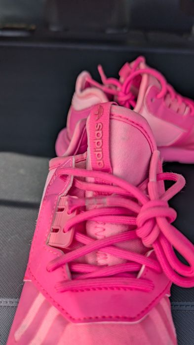 Дамски маратонки Адидас Найк