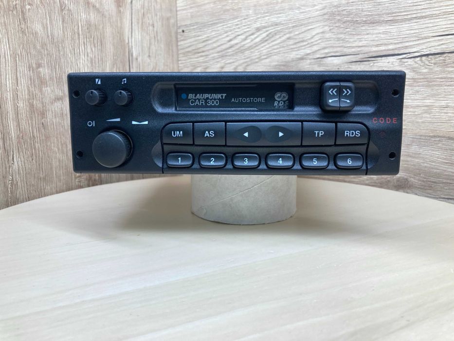 Opel Radio Casetofon CD Player Blaupunkt CAR300 Omega Astra Vectra Corsa Zafira
