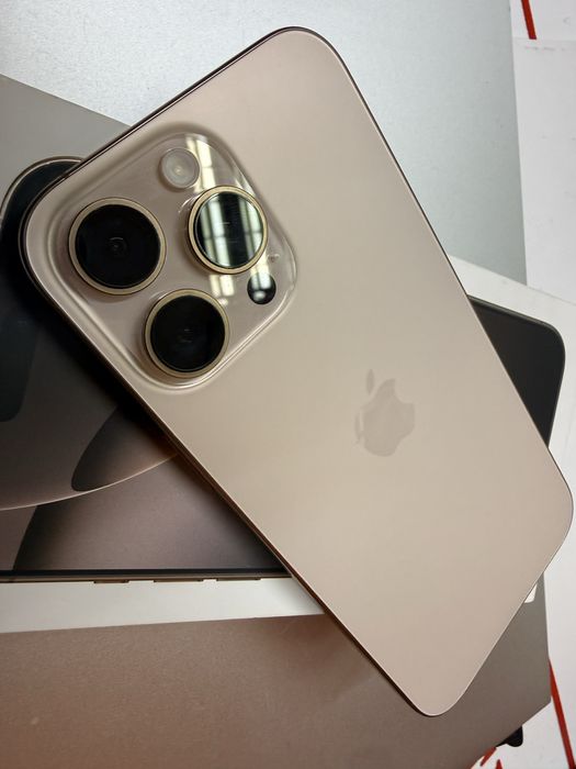 iPhone 16 Pro Max Desert 256 Отличен !