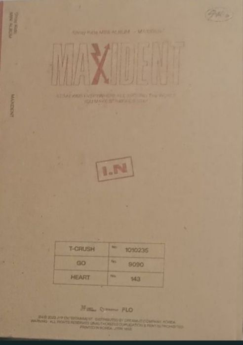 Vând Album Kpop, Stray kids