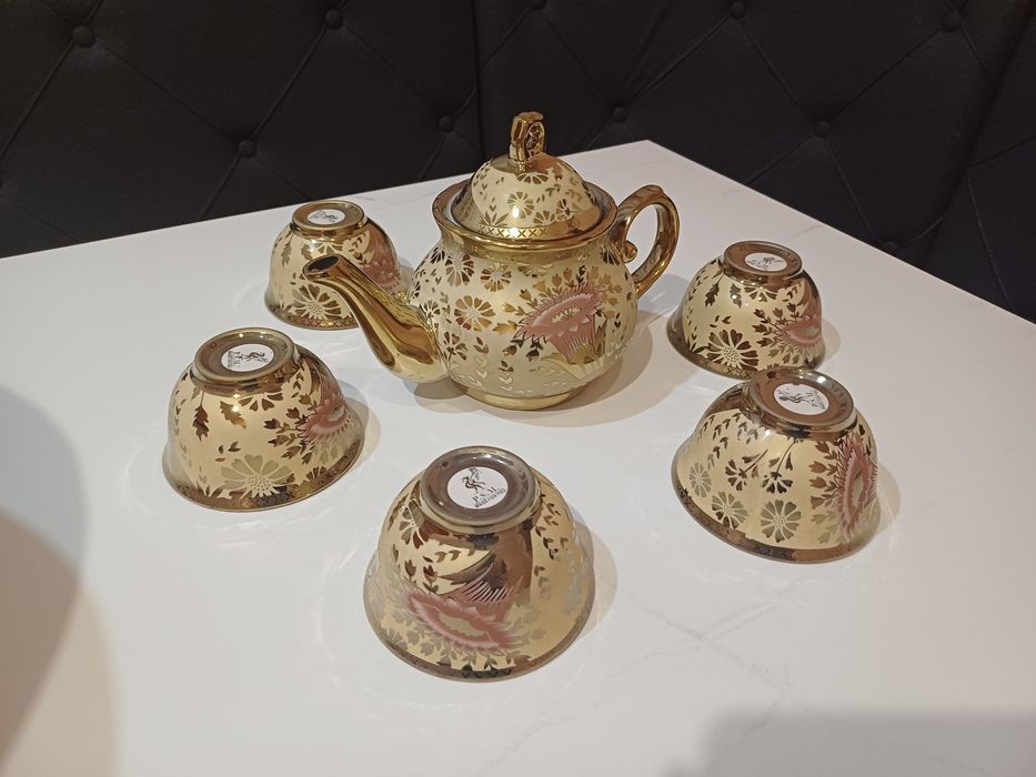 Продаю чайный сервиз