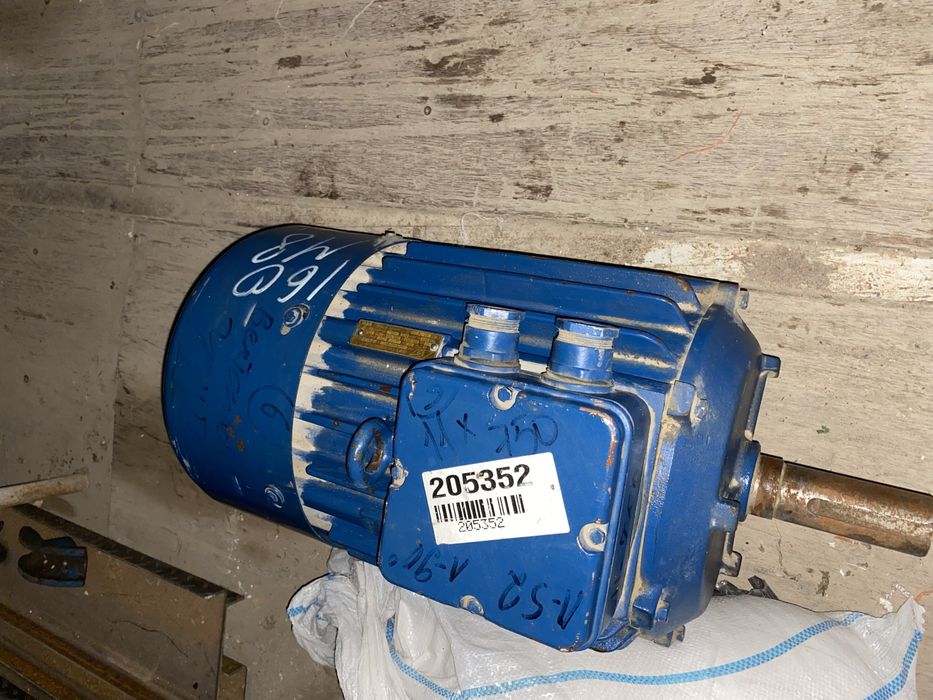 Двигатель асинхронный