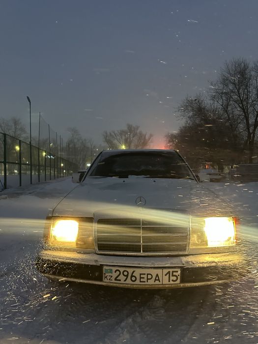 Продам автомобиль w124