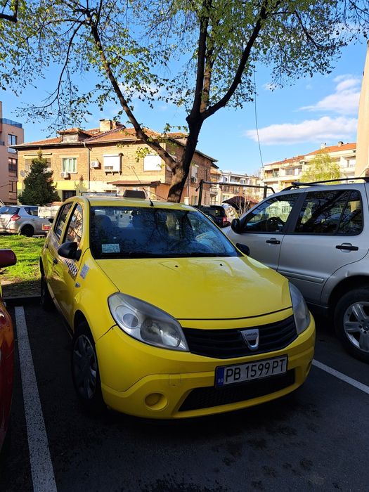 Кола dacia sandero