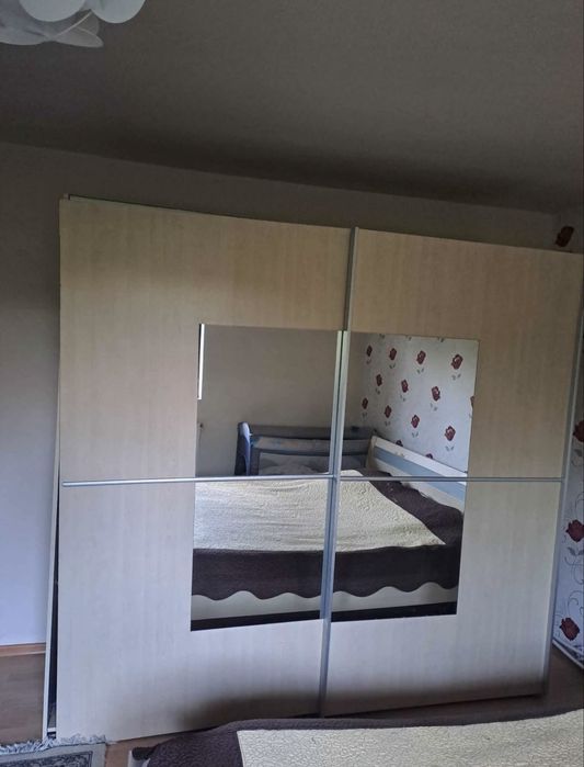 Vând canapea, dulap, biblioteca Monexpert, Cabină dus