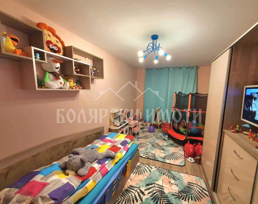 Продава се Тристаен апартамент в Велико Търново, Бузлуджа - 117 кв.м за 1582 €/кв.м - Снимка #3