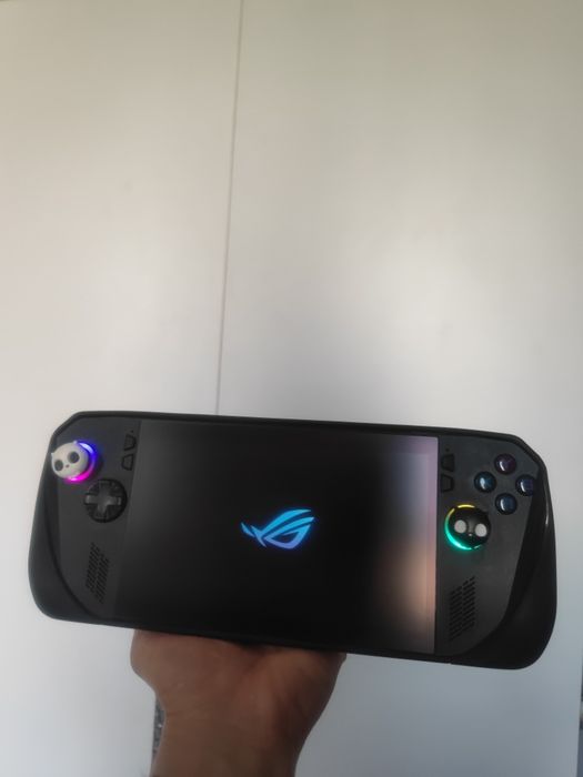Портативный ПК Asus rog ally x