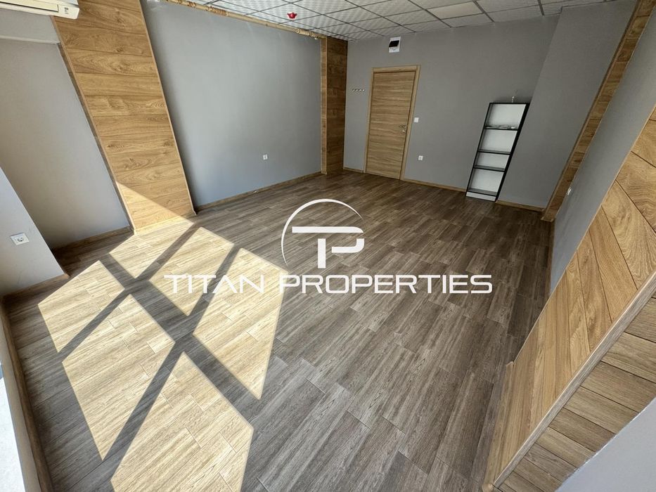 Дава се под наем Офис в Бургас, Изгрев - 35 кв.м за 204 € - Снимка #1
