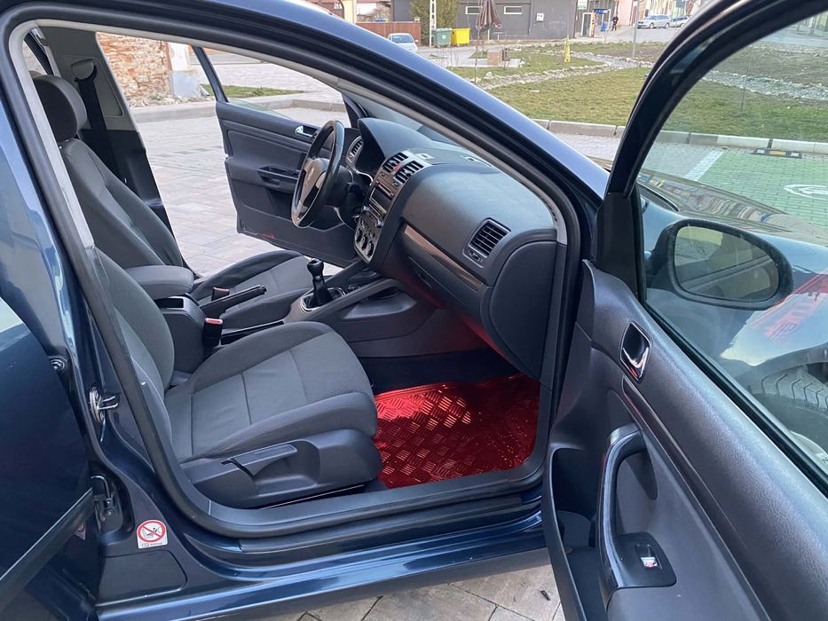 Vw Golf 5 1.6 MPI benzina 2006 Euro 4 Masină de pretentiosi