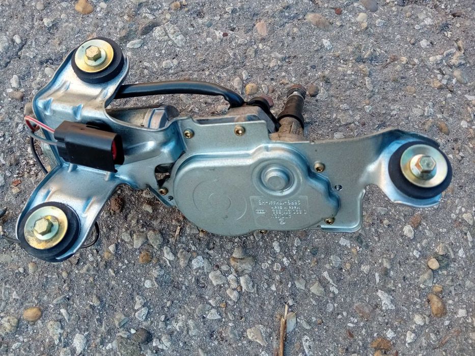 Продавам Ford Fiesta 1,25 Zetec на части