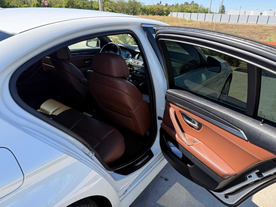 BMW Seria 5 528i f10