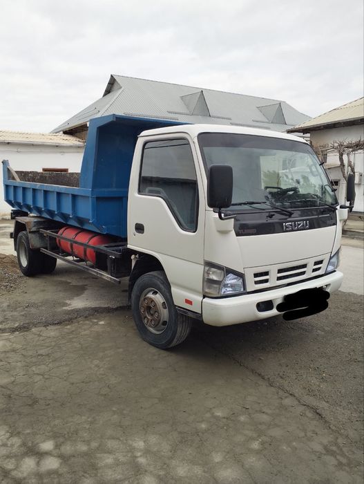 ISUZU Hamma narsalari yaxshi holatda  yili 2015