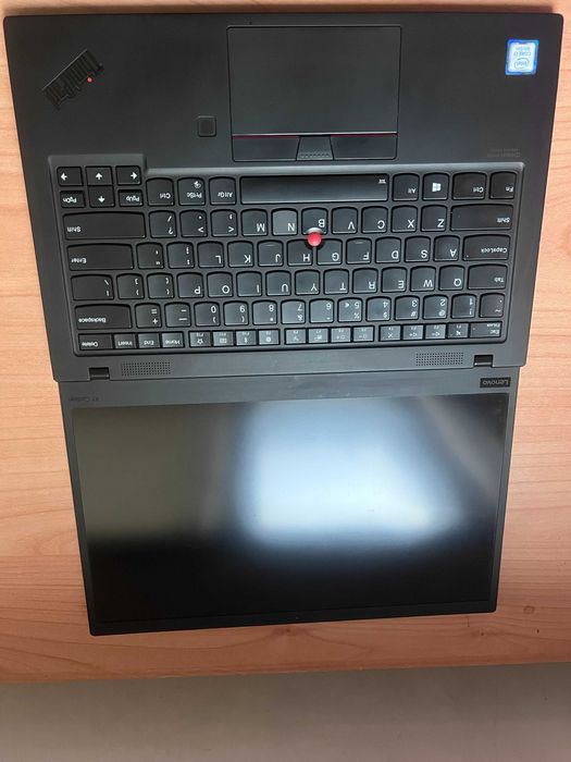 Lenovo Thinkpad X1 Carbon 7th / i7-8565U / 16GB / 256GB SSD