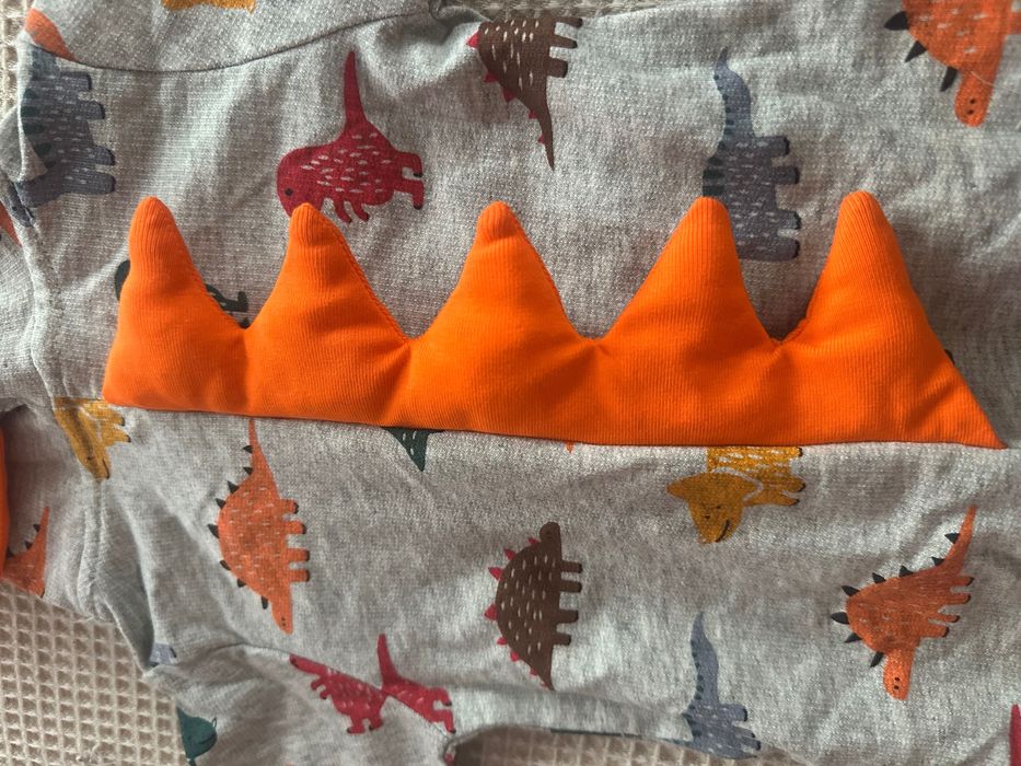 Бебешки Динозавър гащеризон baby 3-6м