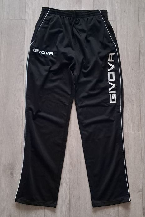 Мъжки спортен комплект Givova ,  размер - XL.