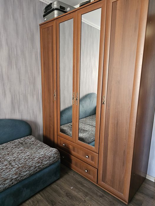 Спальный гарнитур