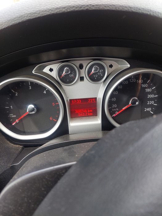 FORD Kuga 2010 — imagine 4