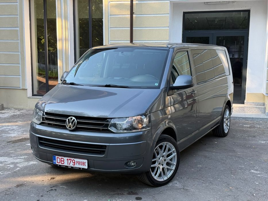 VW  Caravelle 2013 9 Locuri