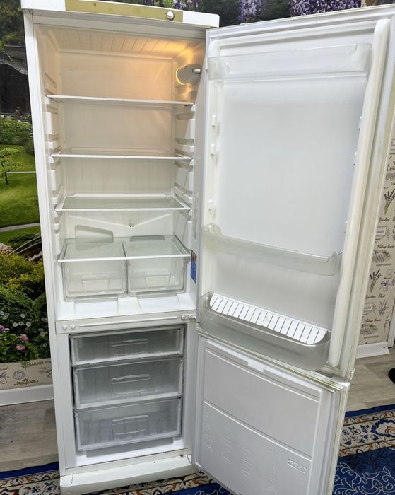 Продам холодильник и машинку стиральную