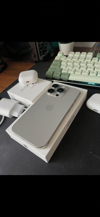 iPhone 16 Pro 128GB + accesorii