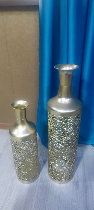 Продаются декоративные вазы