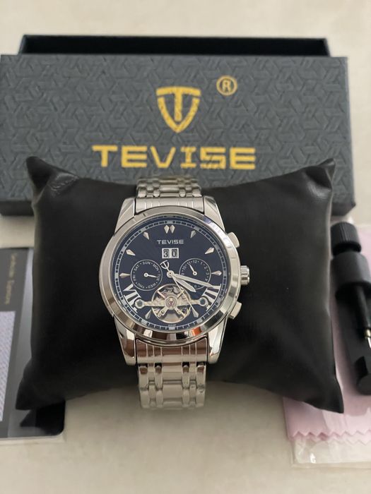 Наручные часы. Механический.