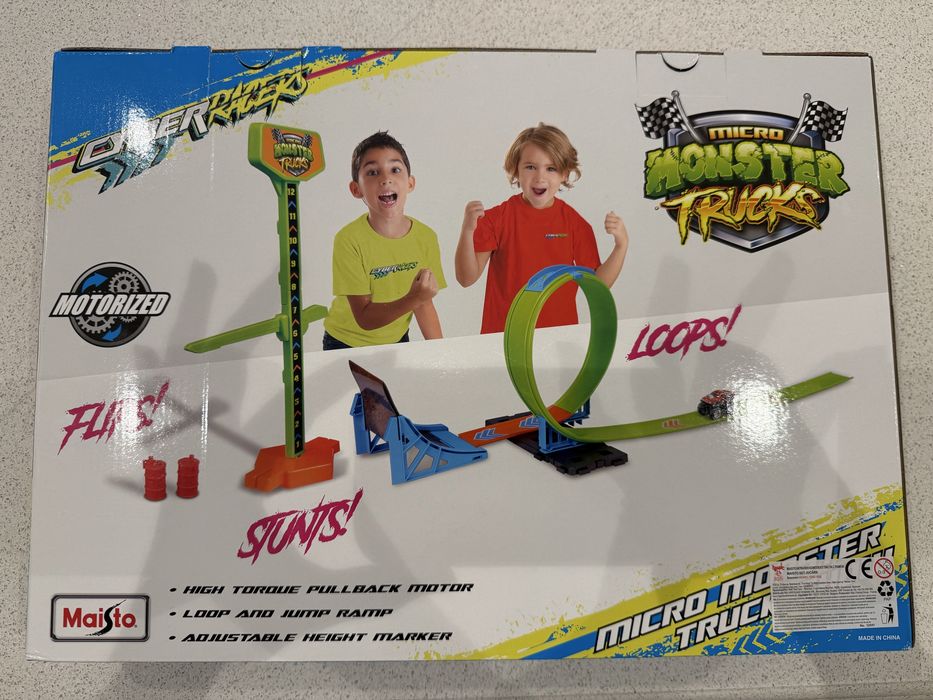 MAISTO Cyber Racers Писта с лупинги Micro Monster Truck