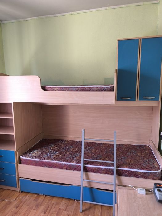 Продам детский гарнитур б/у