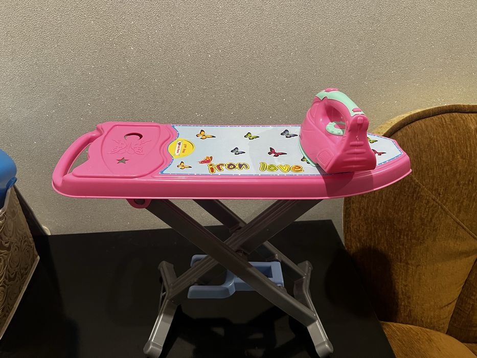 Игрушка доска с утюгом