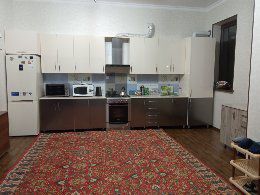 Продаётся дом в центре Кибрая