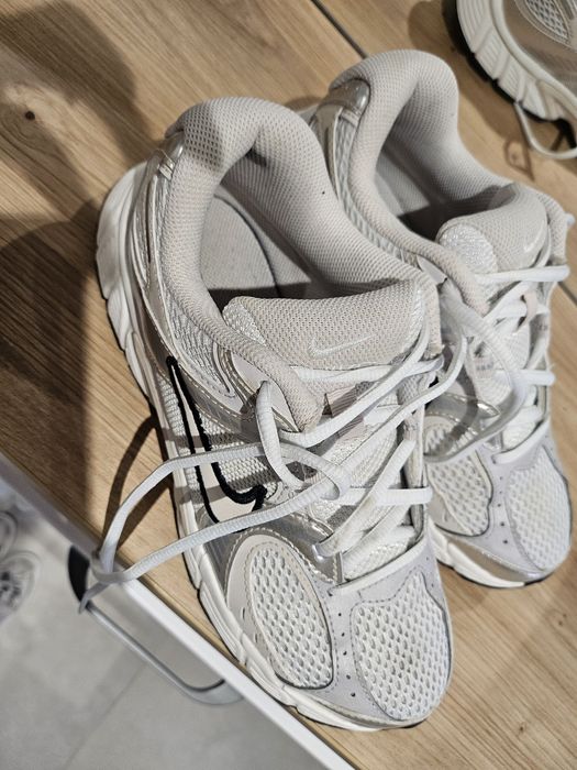 Дамски маратонки Nike