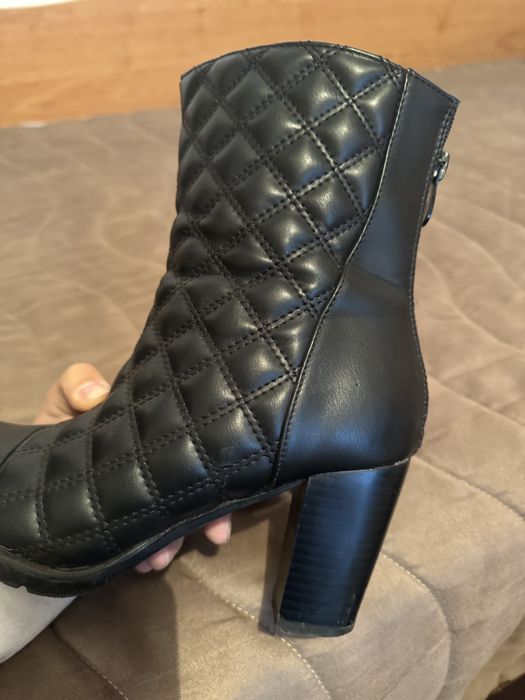 Дамски боти с тол
