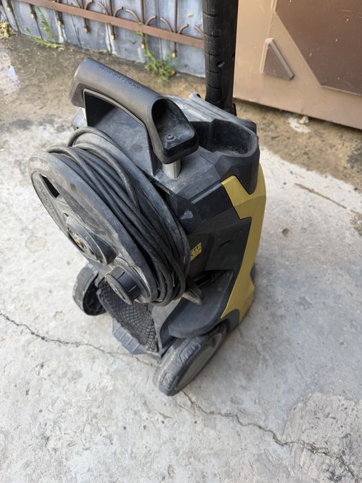 Продам Karcher k7 full control