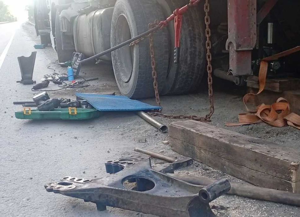 Выездной ремонт грузовых автомобилей. Помощь на дороге. СТО н выезд