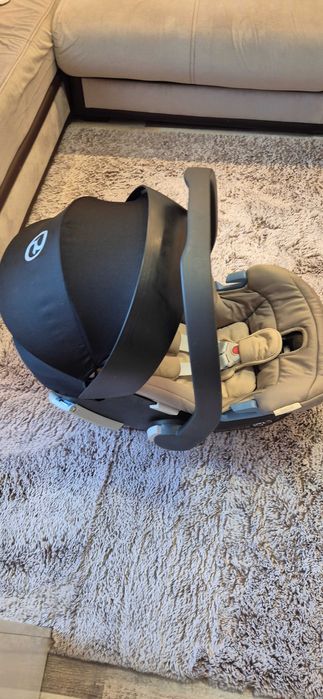 Cybex Aton 5, кошница за автомобил