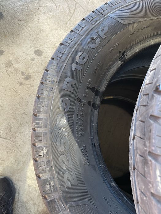 Летни гуми 225 65 16C Continental