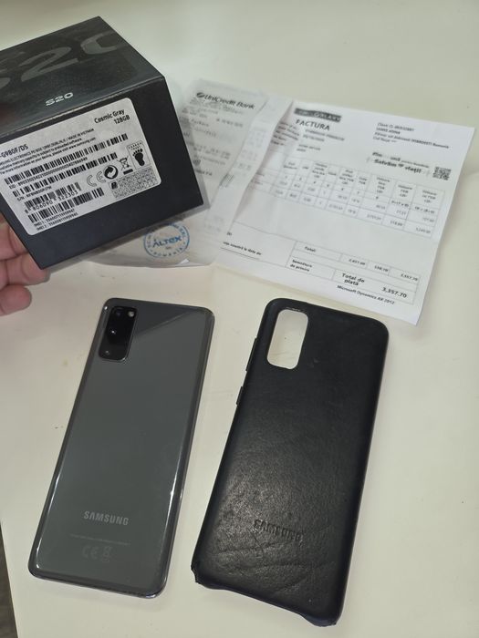 Vand Samsung Galaxy S20 5G 128 GB 8 GB Display spart