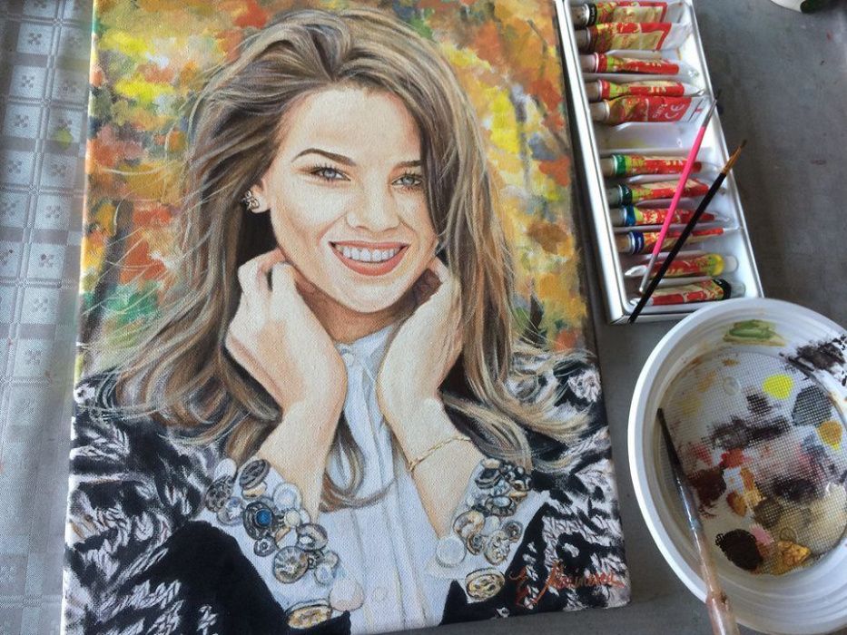 desenez/pictez portrete realistice si alte imagini dupa foto