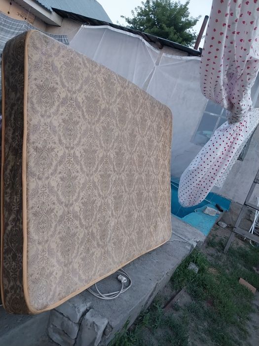 Продам кровать двуспальная б/у